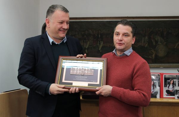 NESCAFÉ 3in1 ДОБИТНИК НА ВРЕДНО ПРИЗНАНИЕ НА  ФИЛОЗОФСКИОТ ФАКУЛТЕТ ВО СКОПЈЕ